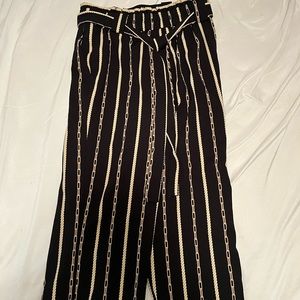 Black w/cream pants